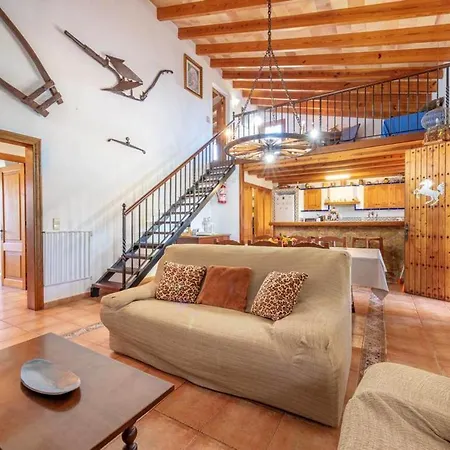 Villa With 2 Bedrooms In Mallorca With Wonderful Mountain View Private Pool Enclosed Garden 3 Km From The Beach Villa Pollenca