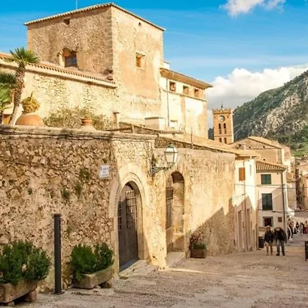 Villa With 2 Bedrooms In Mallorca With Wonderful Mountain View Private Pool Enclosed Garden 3 Km From The Beach * Pollenca